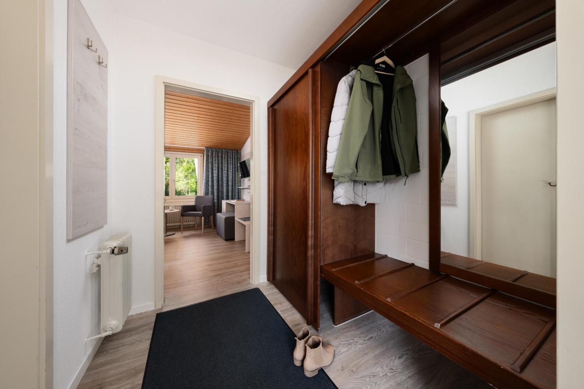Zur Rennbahn Hotel Drage  Exterior photo